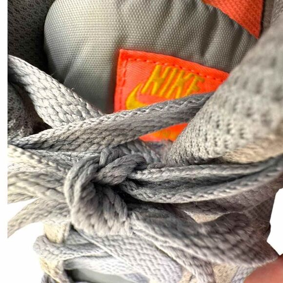 Nike MD Runner 2 peach/gray women’s size 8 - Picture 9 of 10